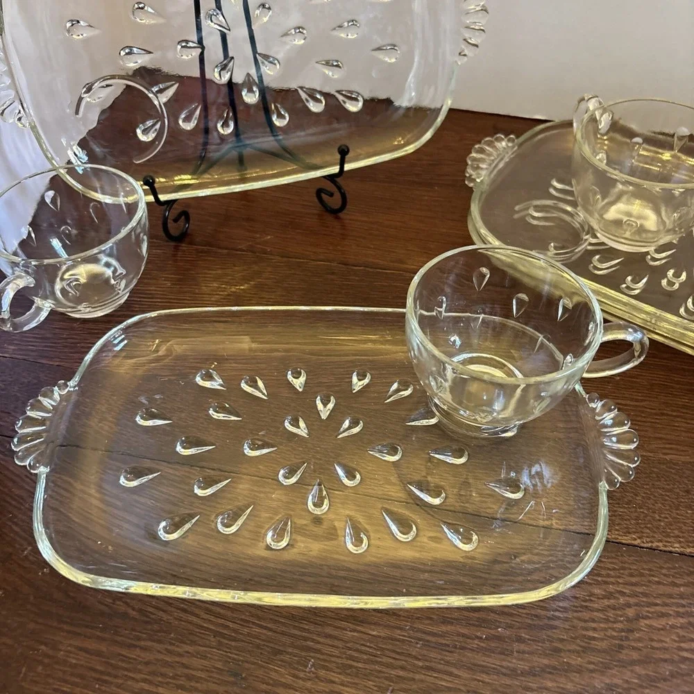 Vtg Hazel Atlas Glass Snack Plates & Cups Mid‎ Century Modern Raindrop Set Of 4